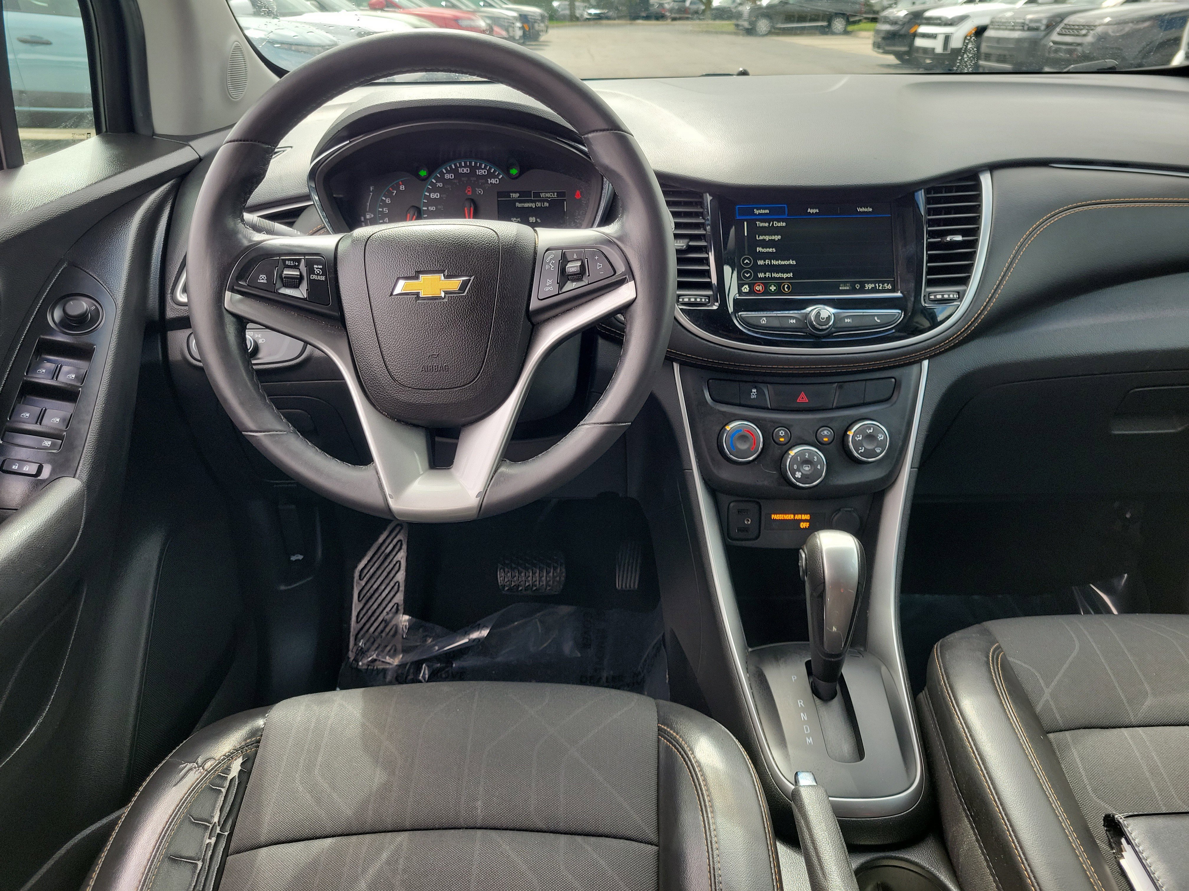 Used 2019 Chevrolet Trax LT w/ LT Convenience Package image 10