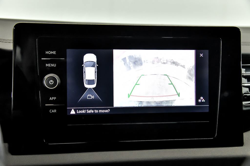 Used 2025 Volkswagen Jetta Sport image 12