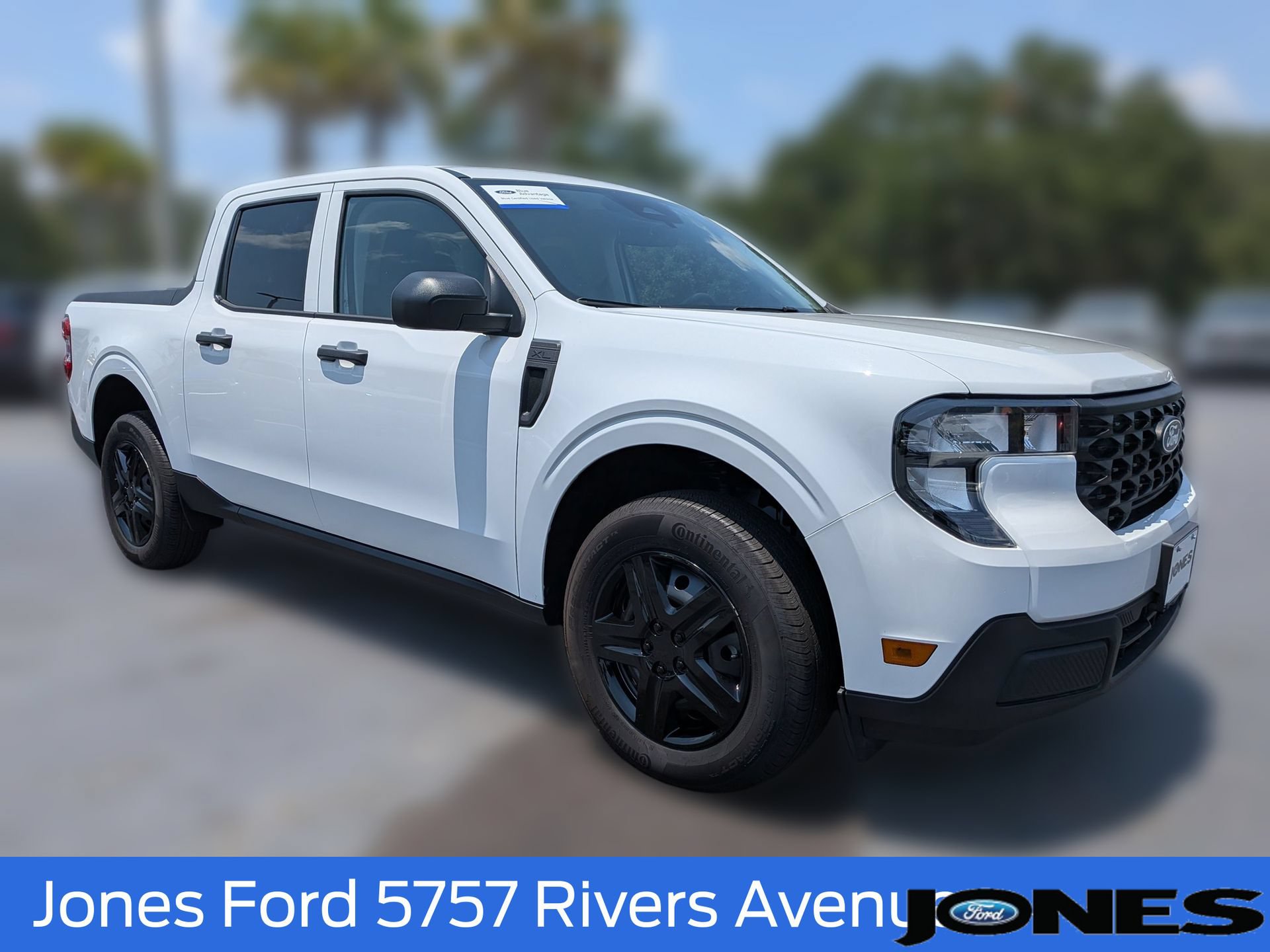 Certified 2025 Ford Maverick XL w/ Equipment Group 102A AWD/4WD image 2