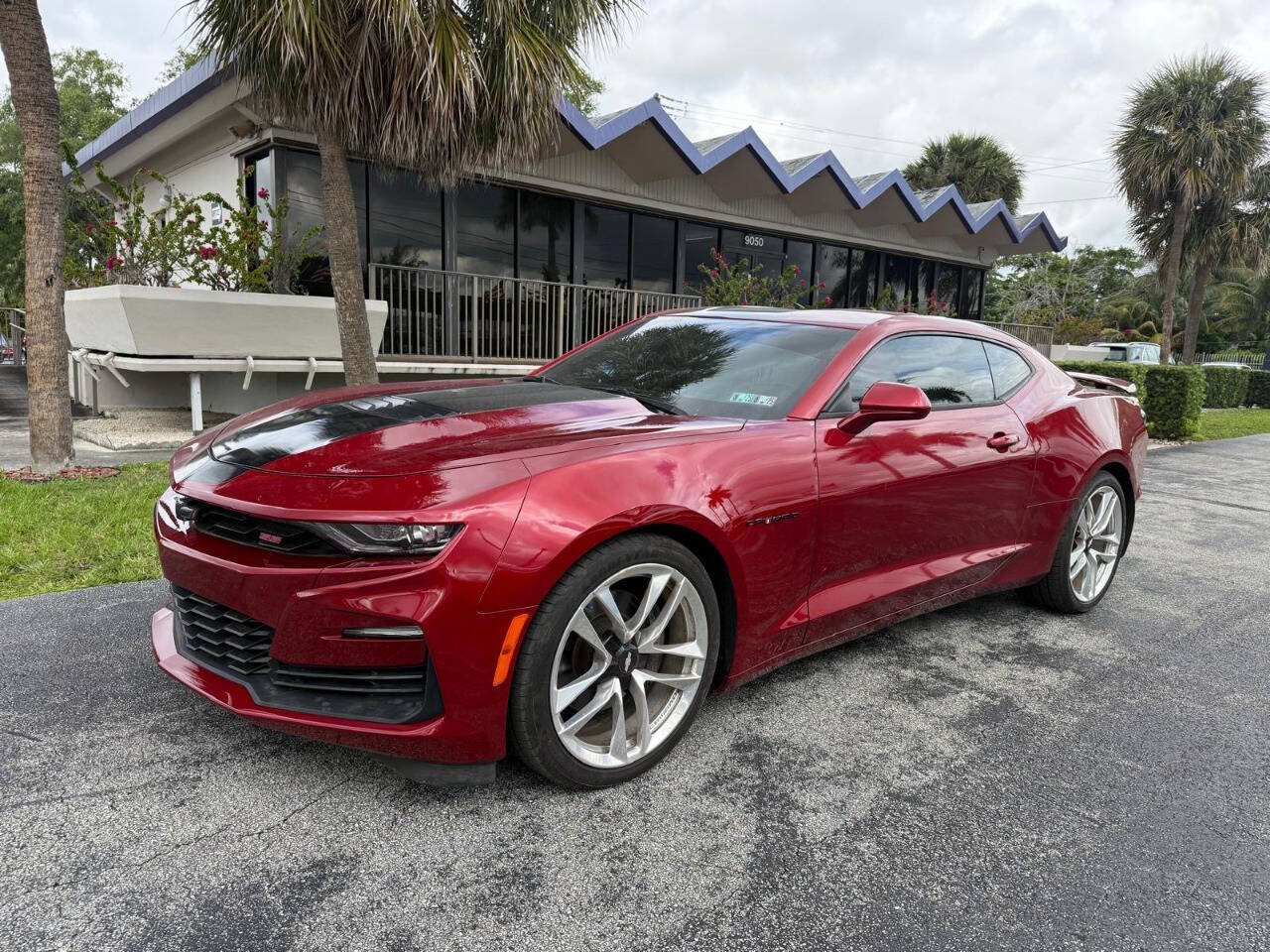Used 2021 Chevrolet Camaro SS w/ Wild Cherry Design Package 2 RWD image 1