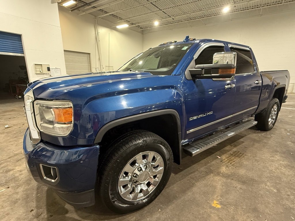 Used 2016 GMC Sierra 2500 Denali w/ Duramax Plus Package image 3