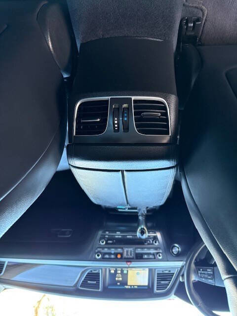 Used 2017 Genesis G80 3.8 image 23