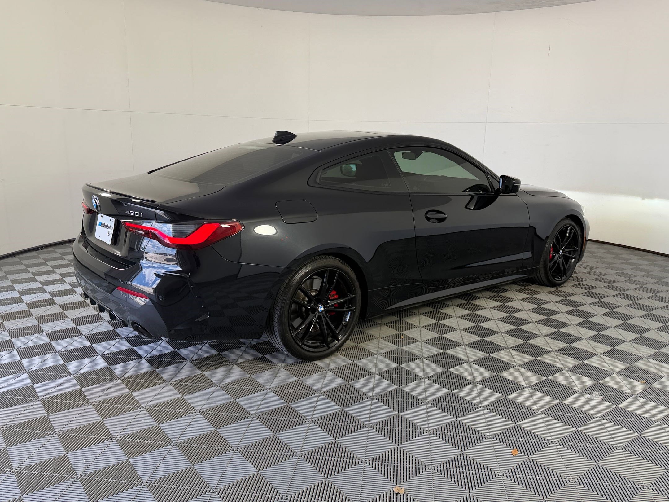Certified 2023 BMW 430i Coupe w/ M Sport Package RWD image 9