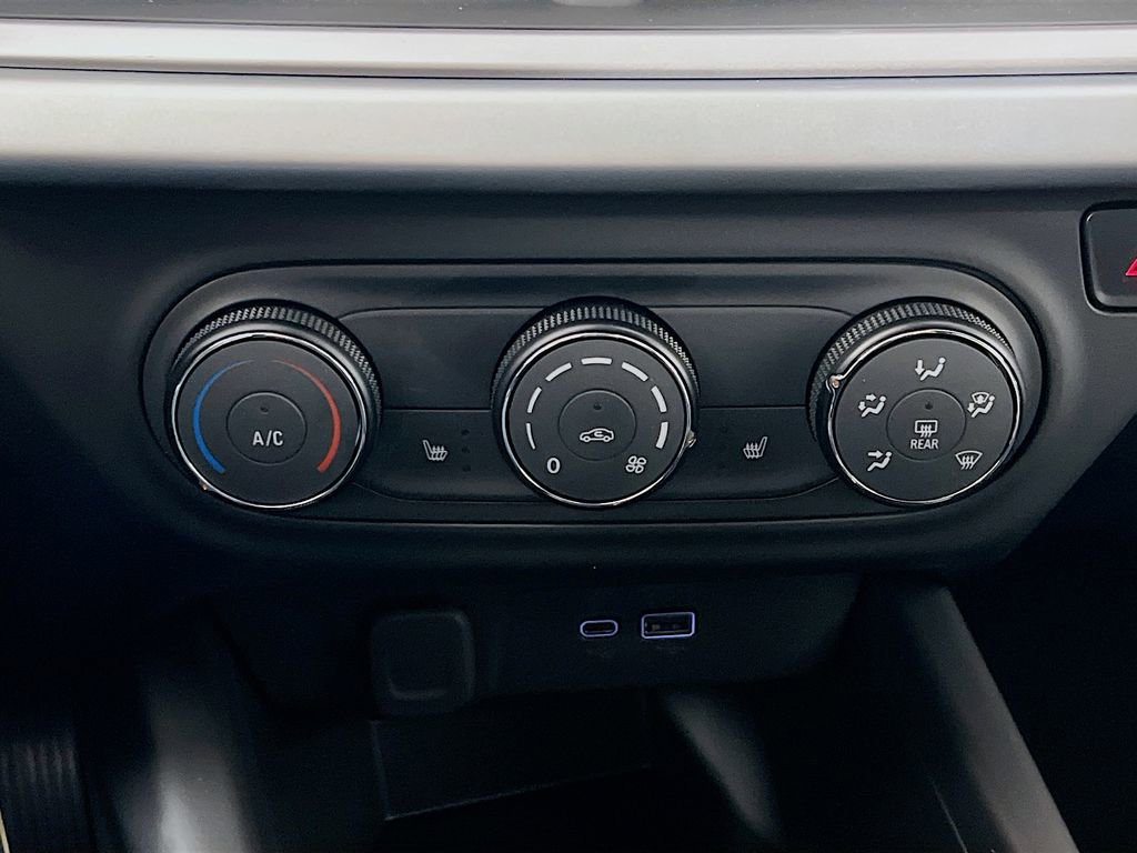 New 2026 Chevrolet Trax LS w/ LS Convenience Package FWD image 15