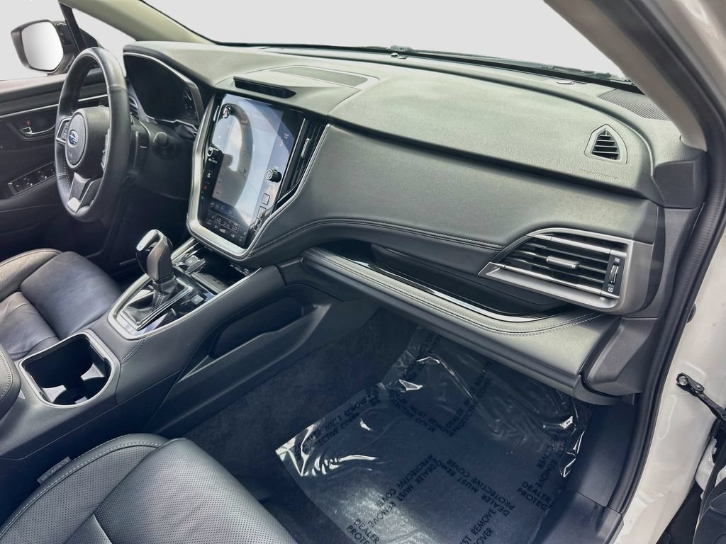 Used 2025 Subaru Outback Touring XT AWD/4WD image 30