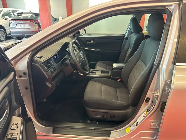 Used 2016 Toyota Camry LE FWD image 10