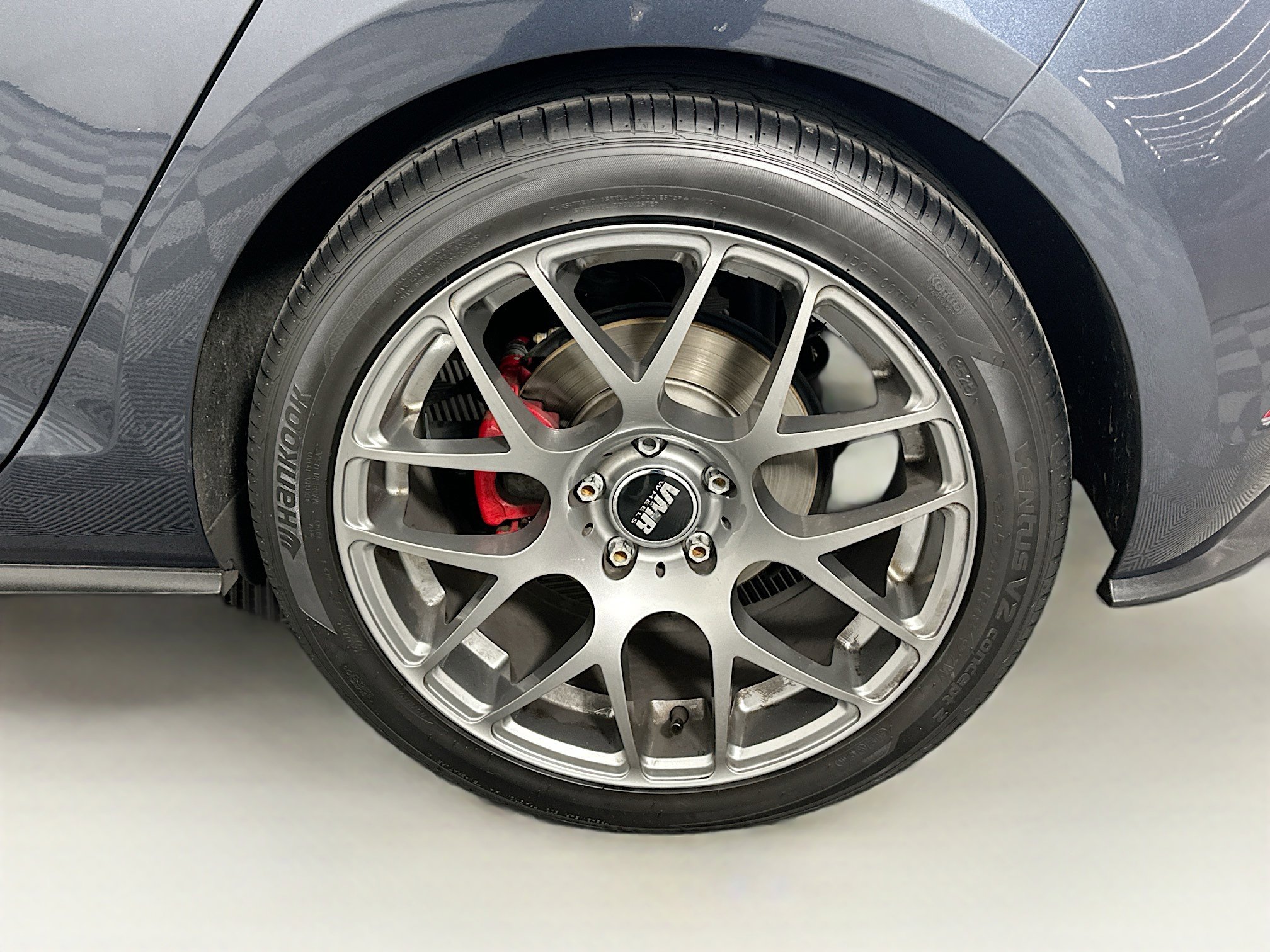 Used 2018 Volkswagen Golf S image 11