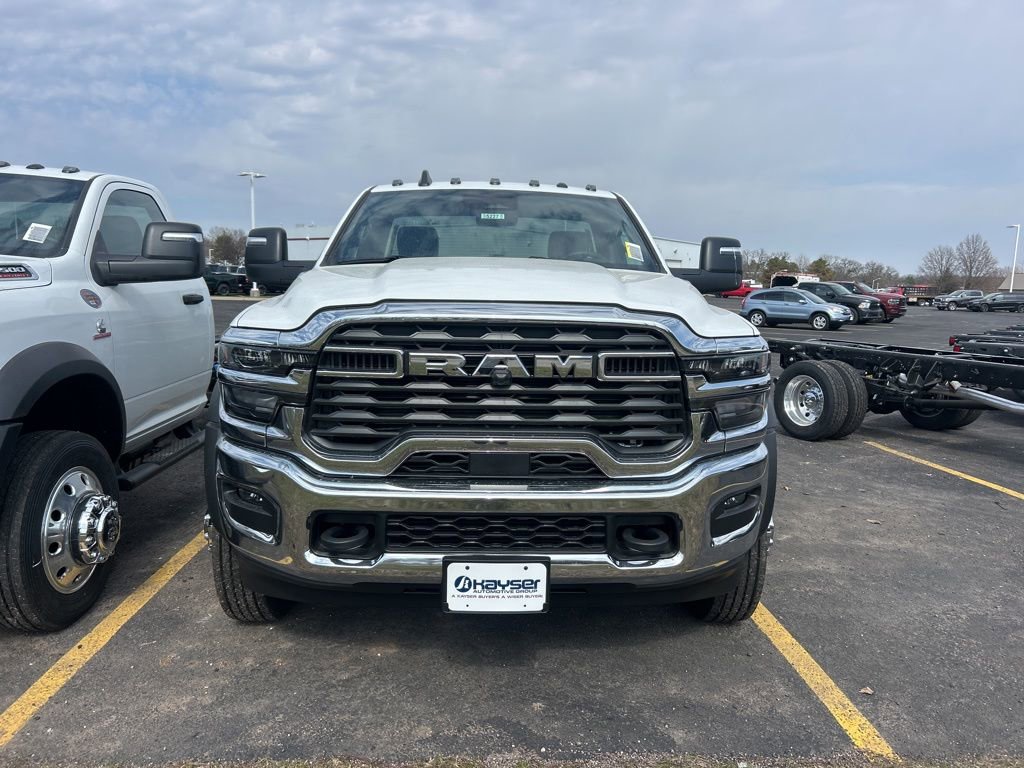 New 2026 RAM 5500 Tradesman AWD/4WD image 2