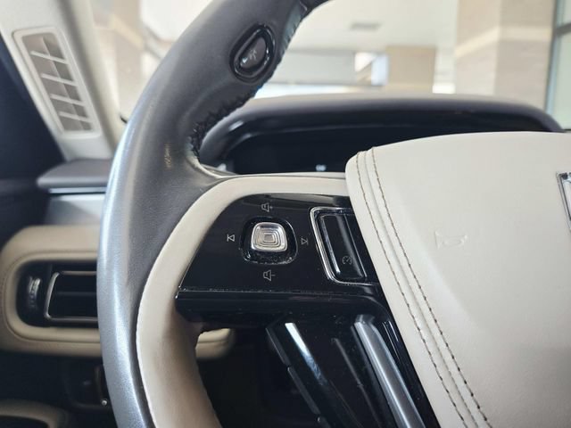 Used 2021 Lincoln Aviator 2WD image 22