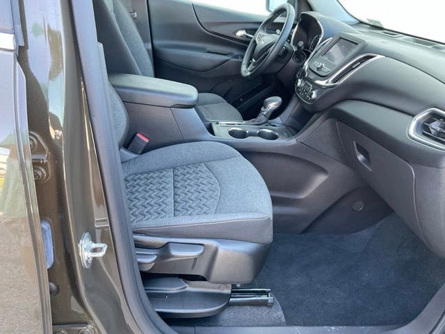 Certified 2024 Chevrolet Equinox LT FWD image 16