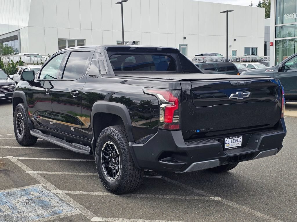 Used 2026 Chevrolet Silverado EV Trail Boss AWD/4WD image 3