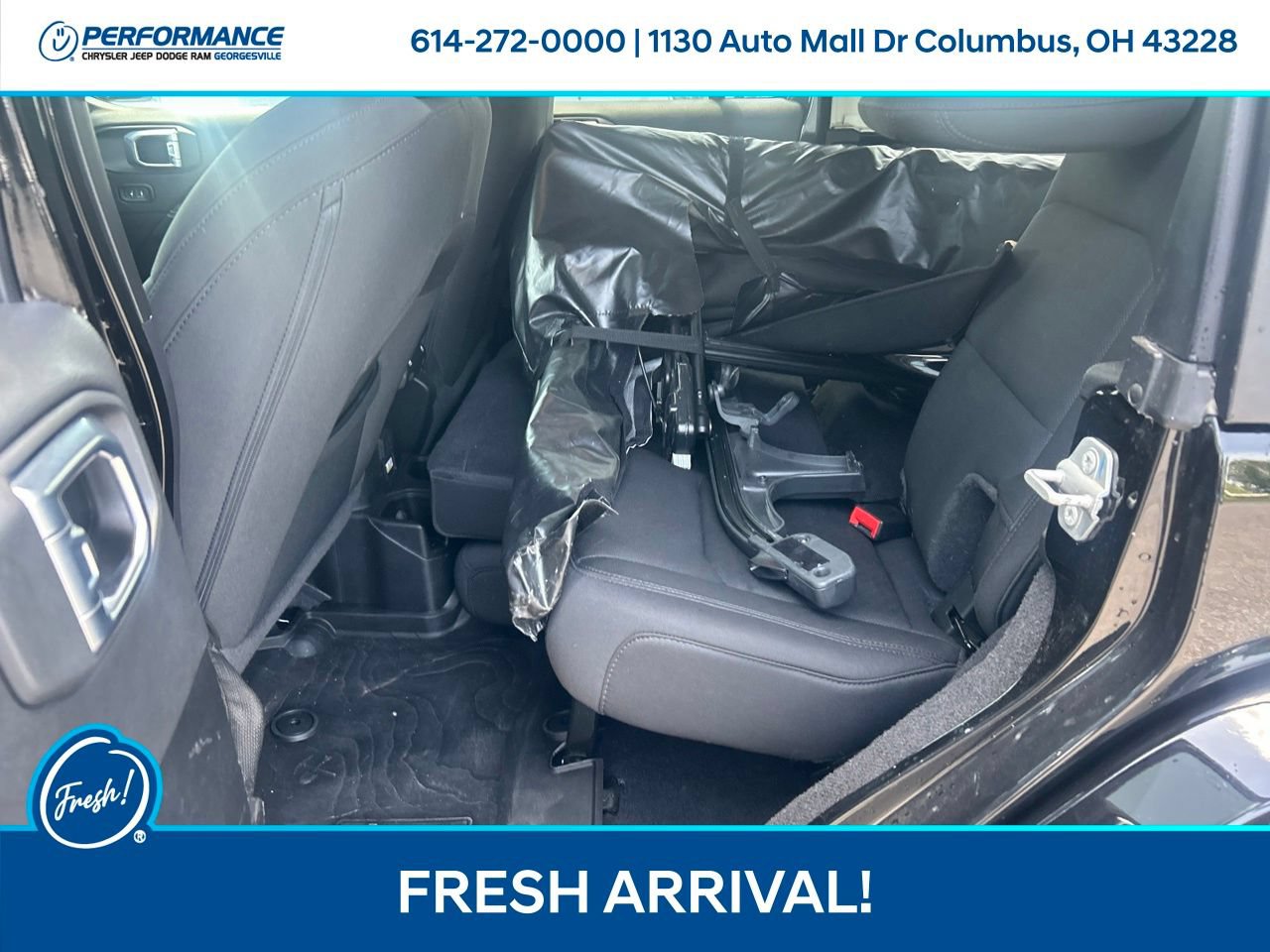 Used 2021 Jeep Wrangler Unlimited Sahara w/ Uconnect 4C Nav & Sound Group AWD/4WD image 13