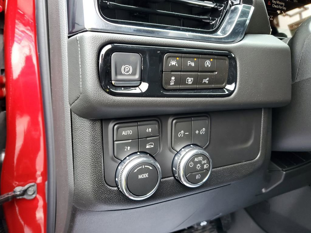 New 2026 GMC Yukon Elevation w/ LPO, Floor Liner Package image 21