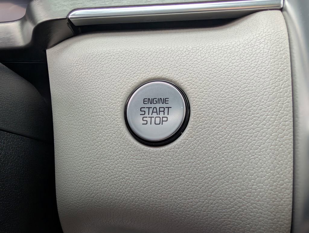 Certified 2023 Kia Sorento SX Prestige w/ Panoramic Sunroof Package image 32