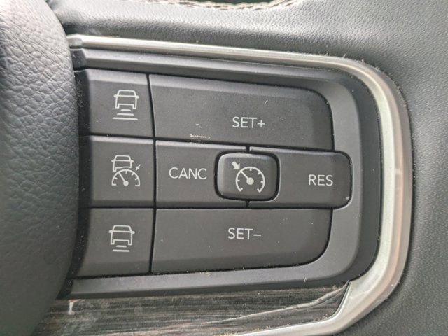 Used 2022 Jeep Wagoneer Series III w/ Flexible Seating Group image 21