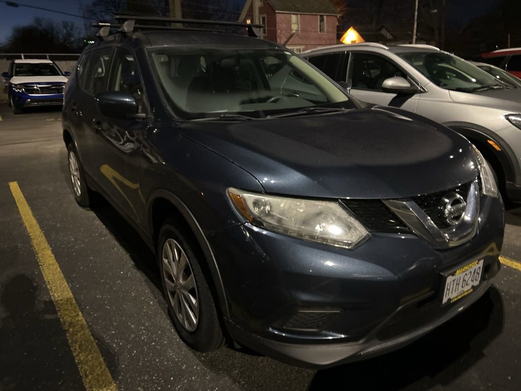 Used 2016 Nissan Rogue S image 3