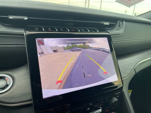 New 2025 Jeep Grand Cherokee Limited image 14