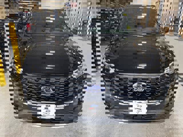 New 2025 Ford Escape ST-Line w/ Cold Weather Package image 2