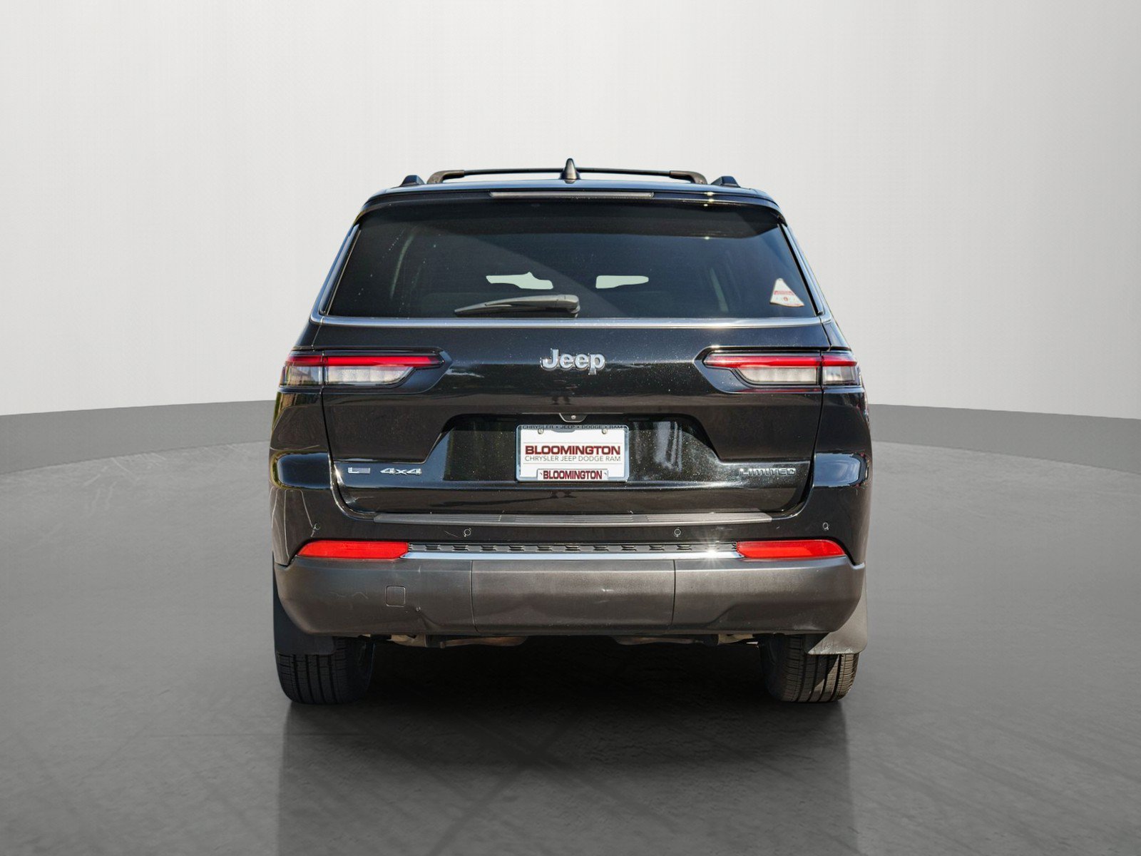 Used 2022 Jeep Grand Cherokee L Limited AWD/4WD image 6