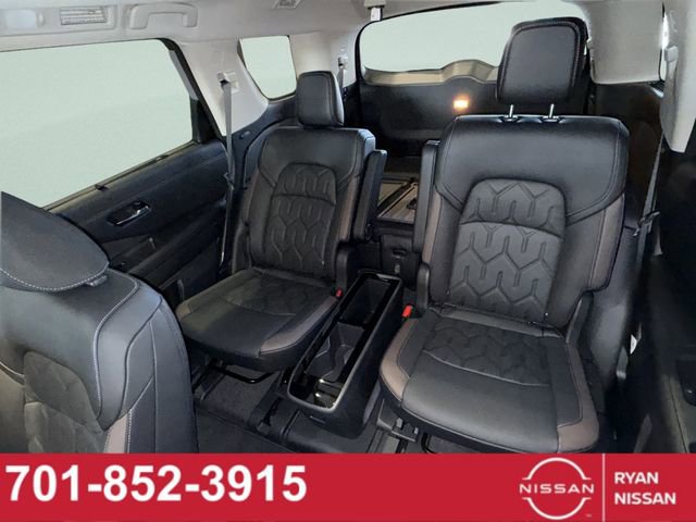 New 2026 Nissan Pathfinder Platinum image 39