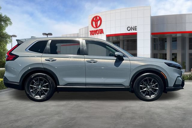 Used 2026 Honda CR-V EX-L image 3