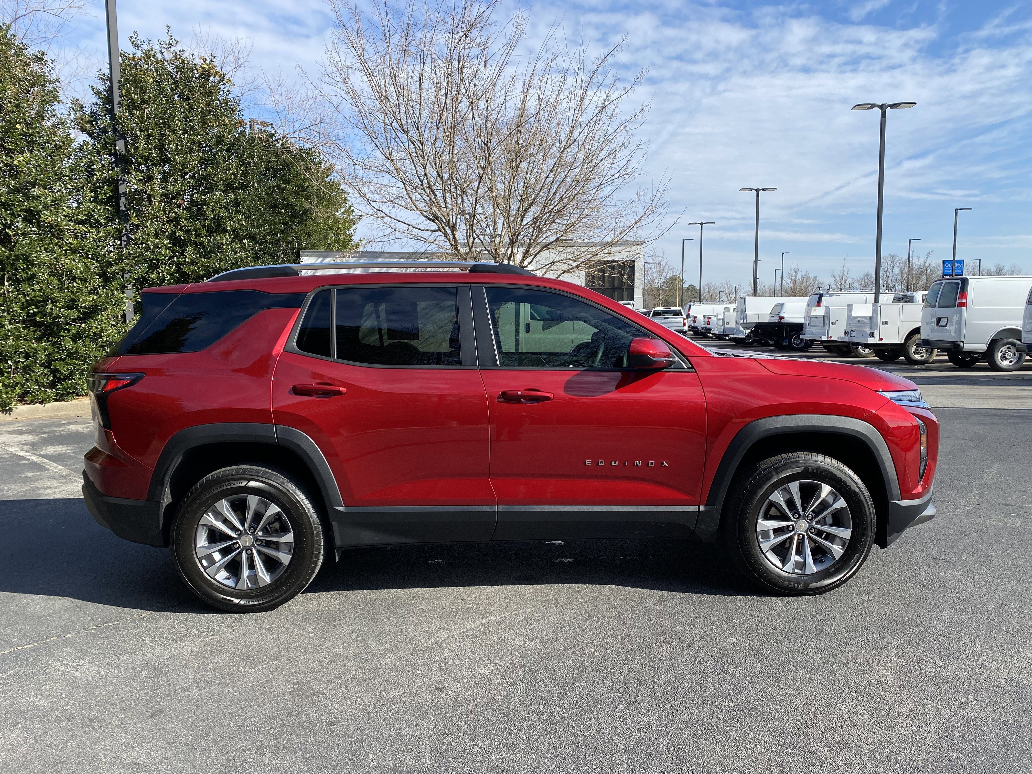 Used 2026 Chevrolet Equinox LT image 10