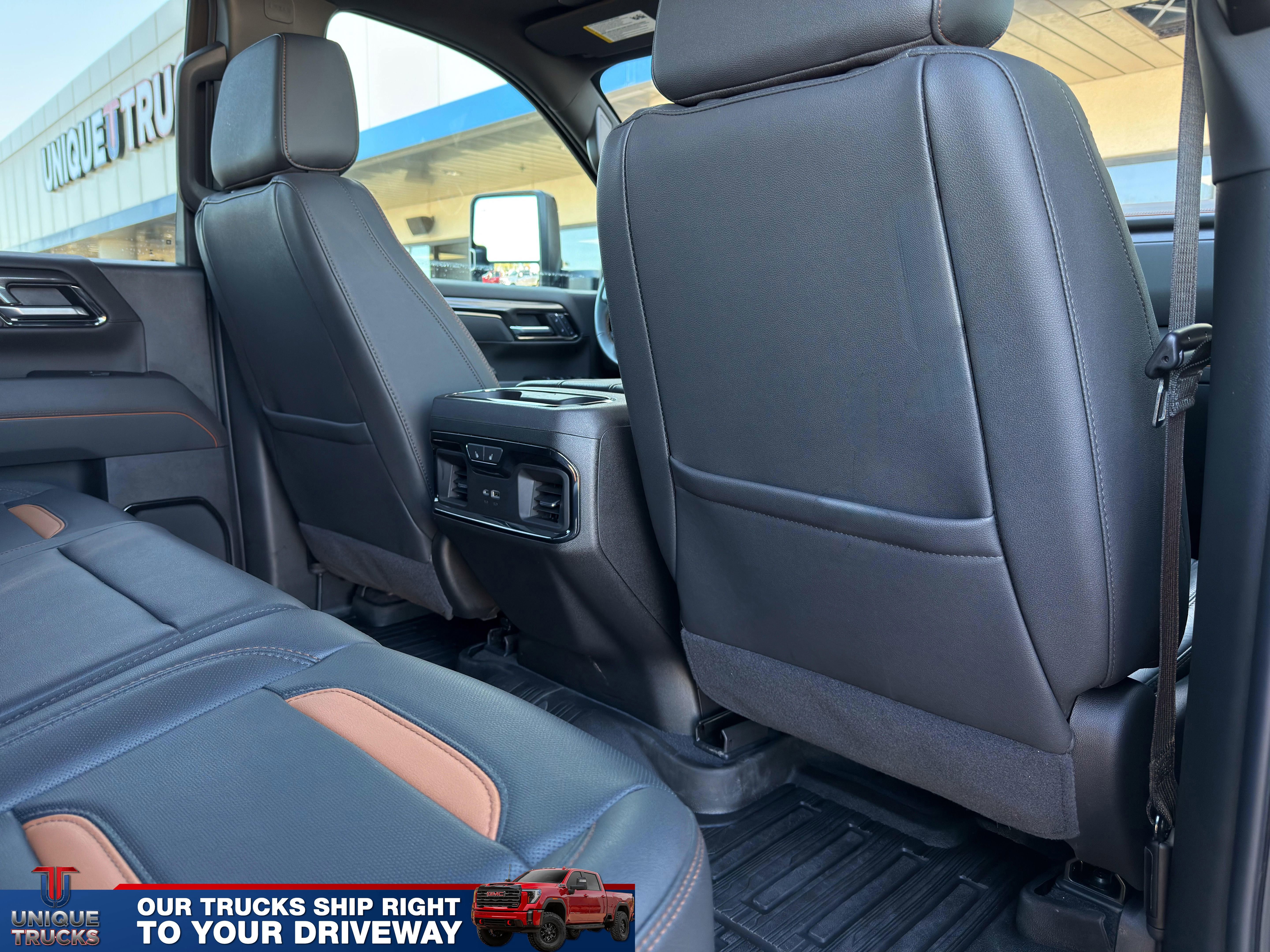 Used 2025 GMC Sierra 3500 AT4 w/ Technology Package image 26