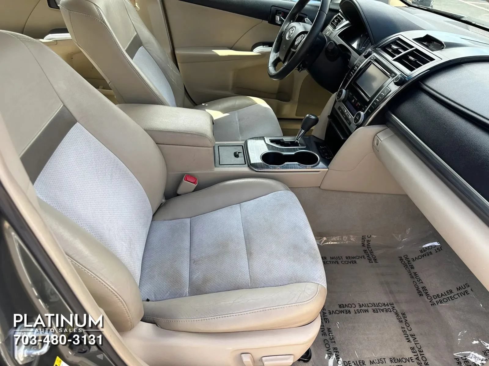 Used 2012 Toyota Camry XLE w/ Leather Pkg FWD image 13