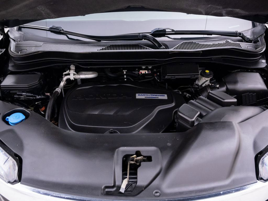 Certified 2018 Honda Pilot Elite image 33