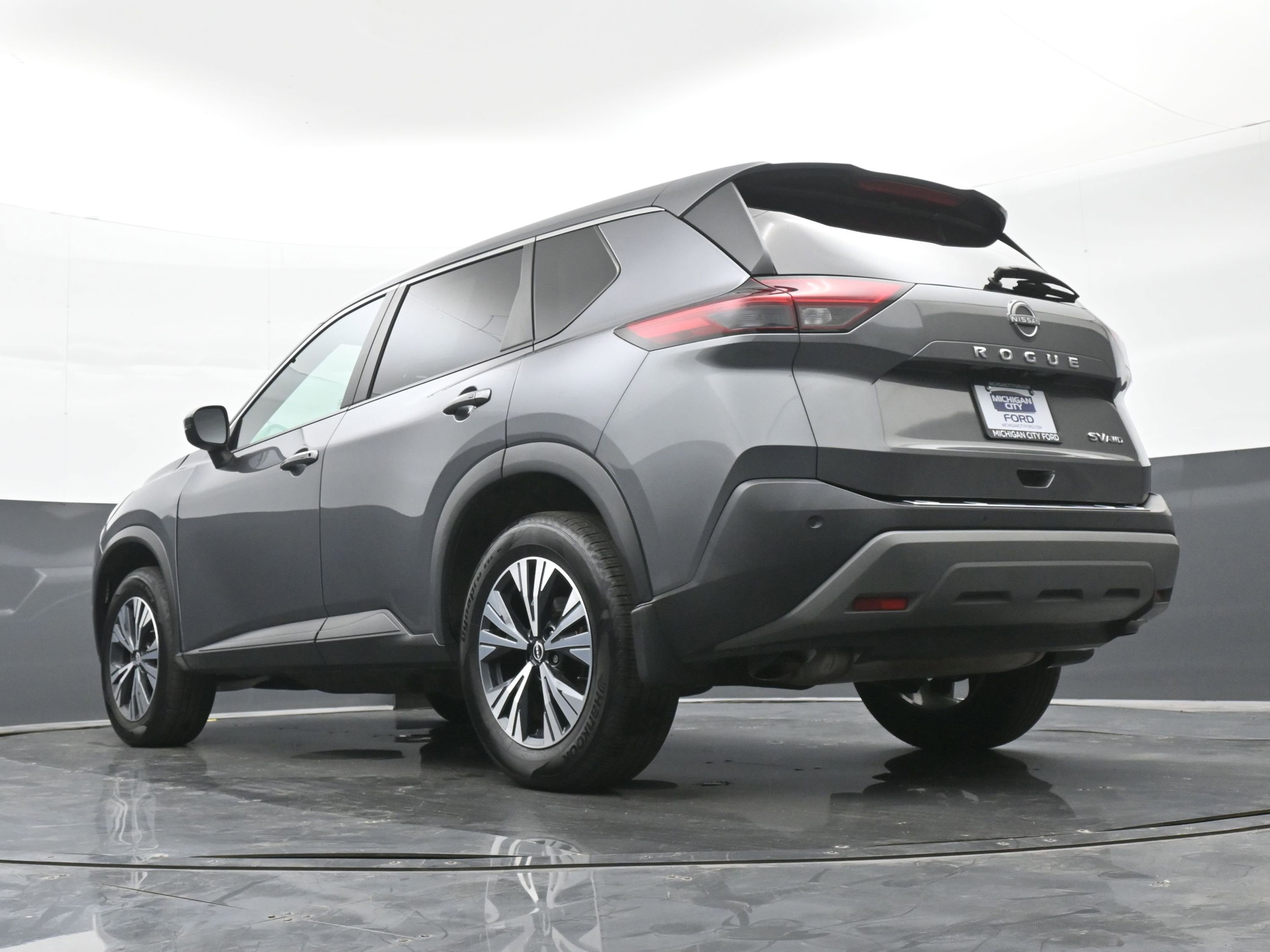Used 2022 Nissan Rogue SV image 37