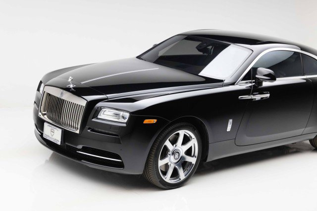 Used 2015 Rolls-Royce Wraith image 25