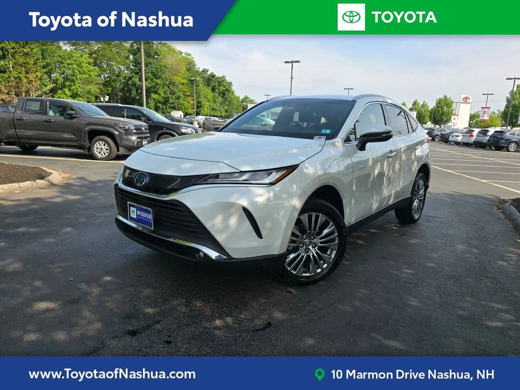 Used 2023 Toyota Venza XLE AWD/4WD image 1