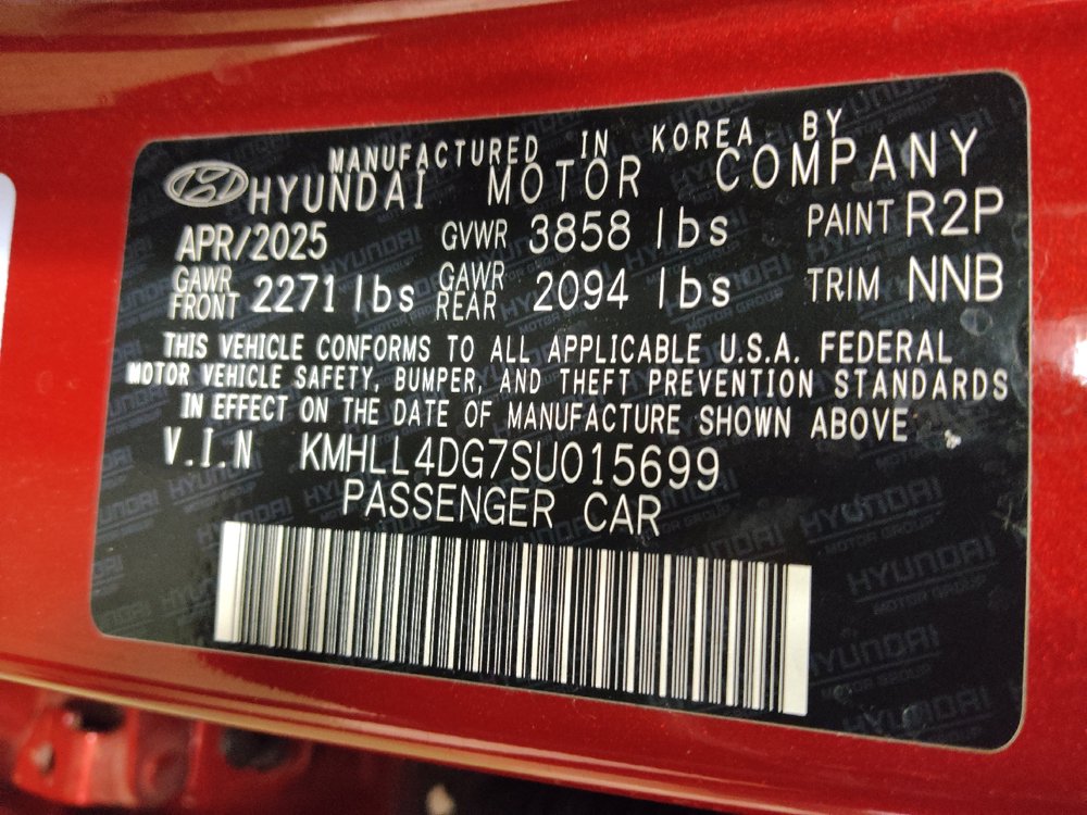 Used 2025 Hyundai Elantra SE FWD image 33