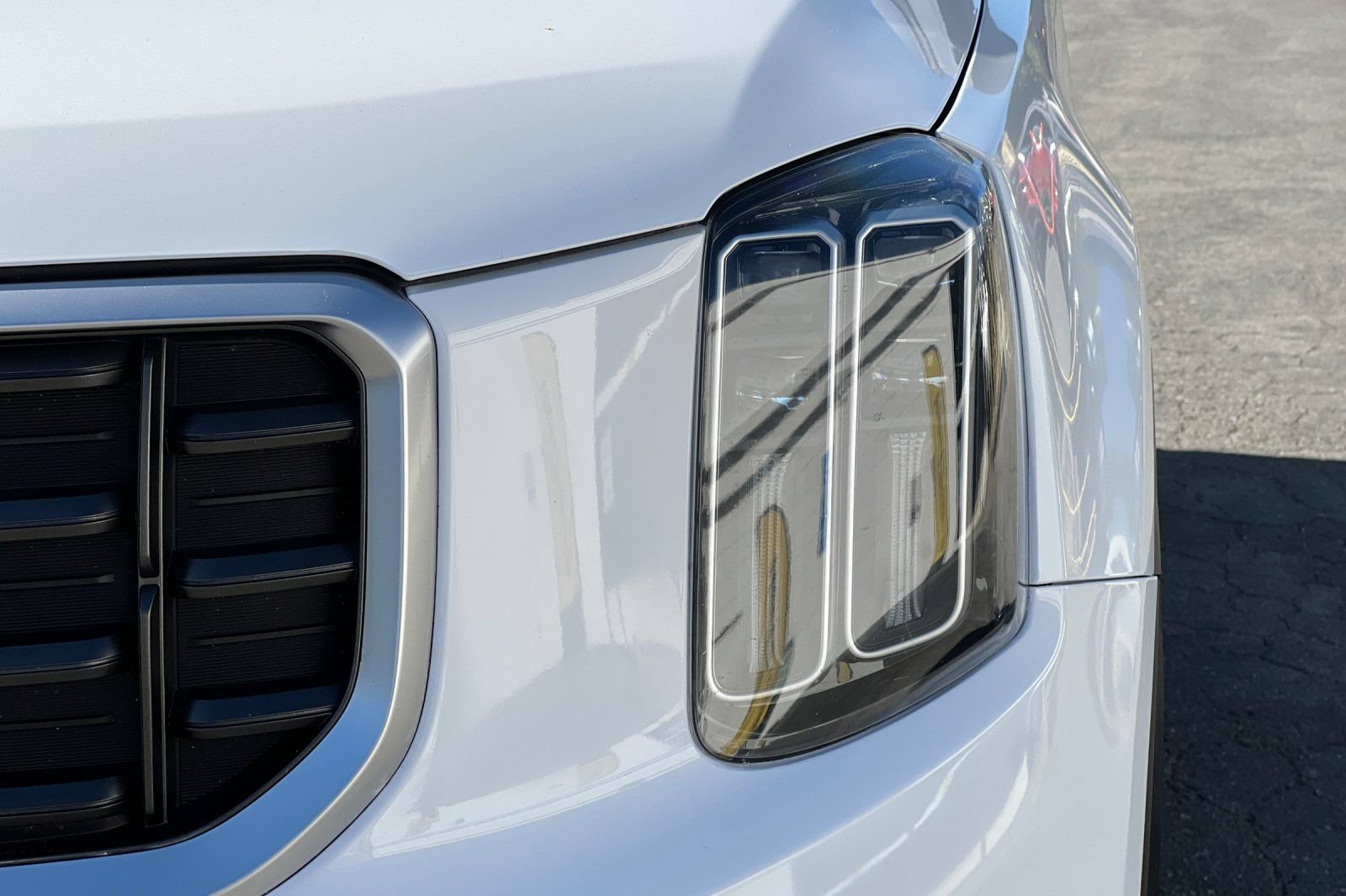 Used 2024 Kia Telluride S FWD image 49