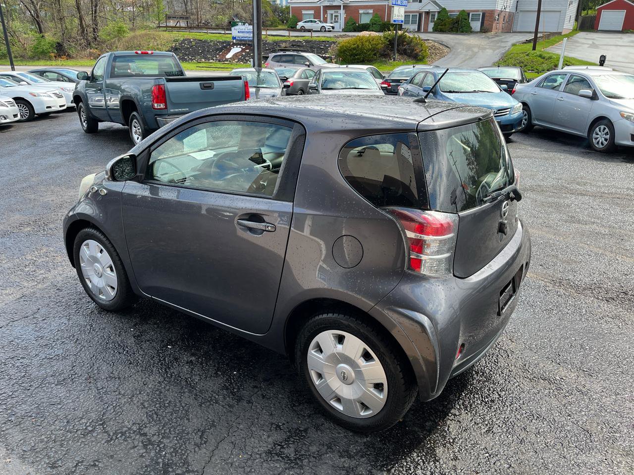Used 2013 Scion iQ image 8