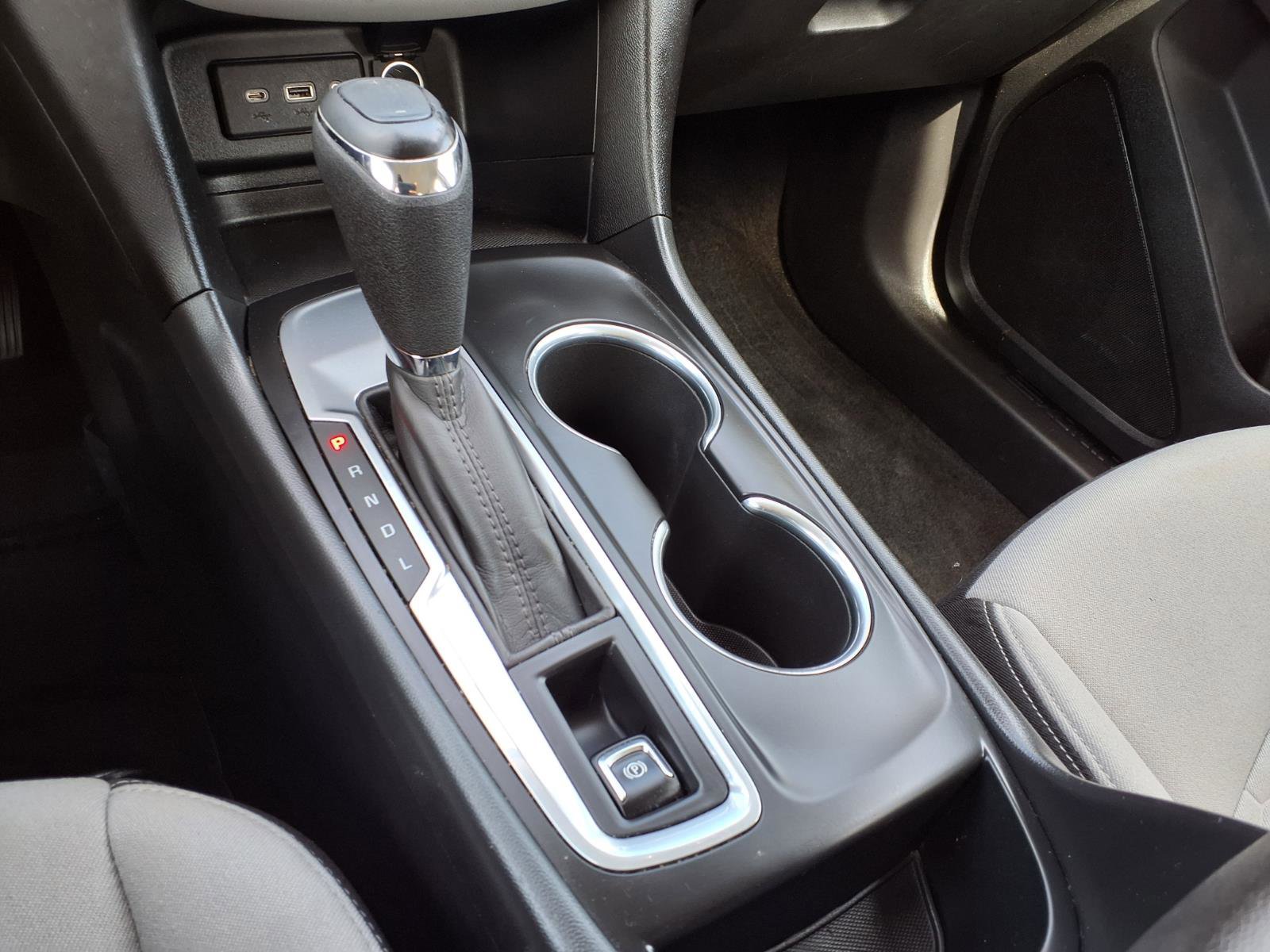 Used 2020 Chevrolet Equinox LS image 21