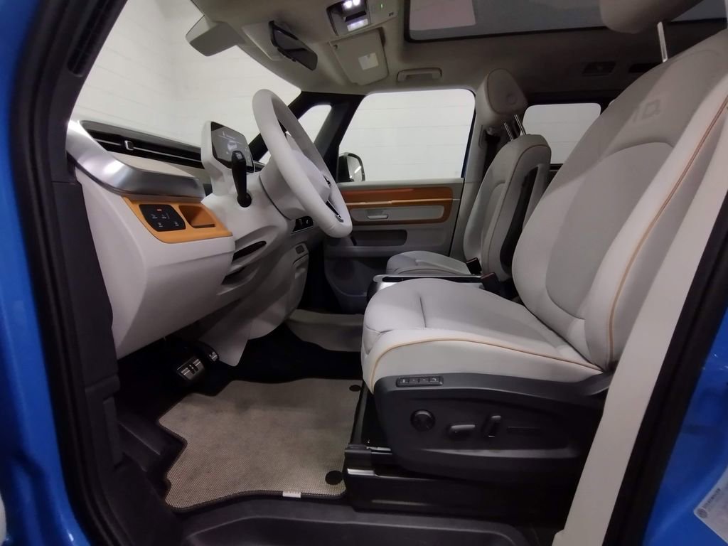 New 2025 Volkswagen ID. Buzz 1st Edition image 21