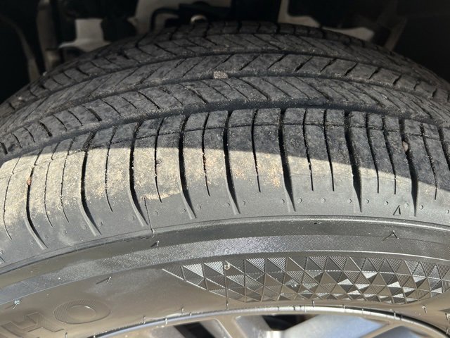 Certified 2025 Nissan Rogue S image 10