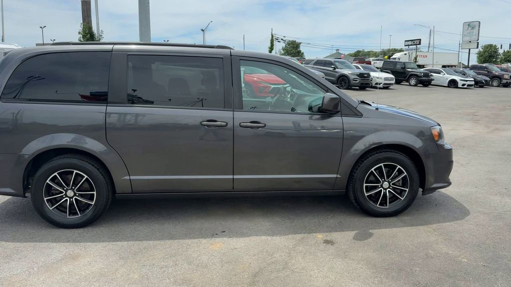 Used 2019 Dodge Grand Caravan SE FWD image 8