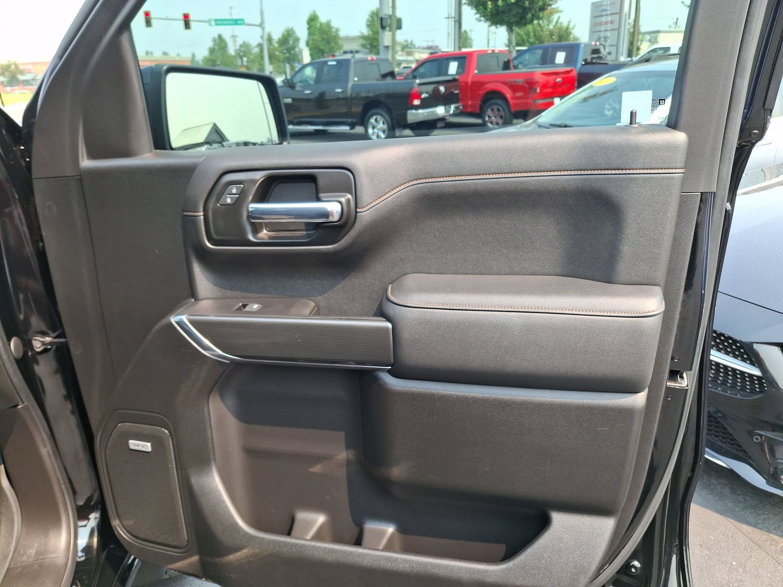 Used 2021 GMC Sierra 1500 AT4 w/ AT4 Preferred Package AWD/4WD image 21
