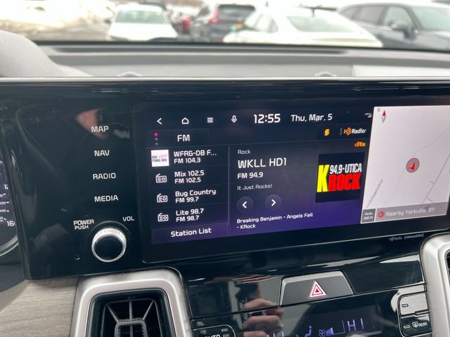 Used 2023 Kia Sorento S w/ Panoramic Sunroof Package AWD/4WD image 13