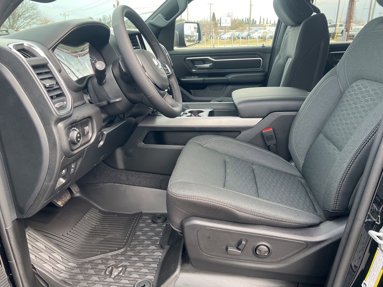 New 2026 RAM 1500 Big Horn AWD/4WD image 14