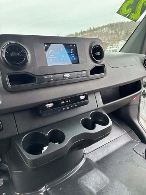 Used 2023 Mercedes-Benz Sprinter 2500 image 16