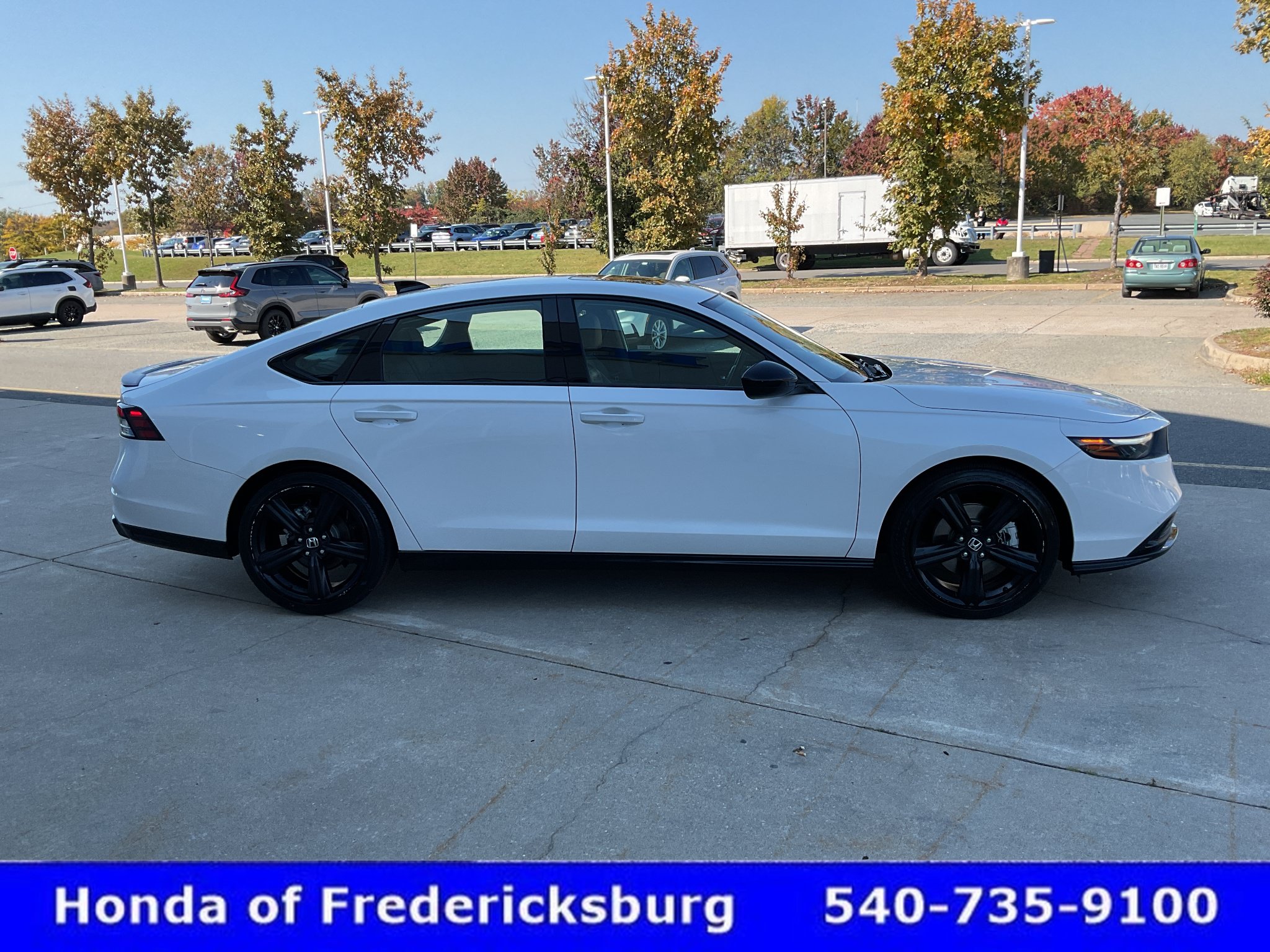 Used 2024 Honda Accord Sport image 7