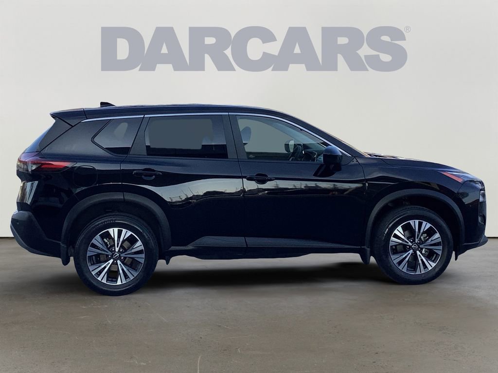 Used 2023 Nissan Rogue SV image 8