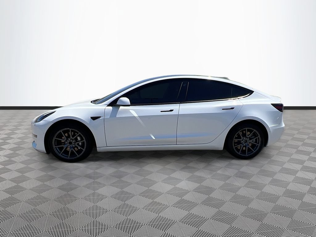 Used 2022 Tesla Model 3 RWD image 4