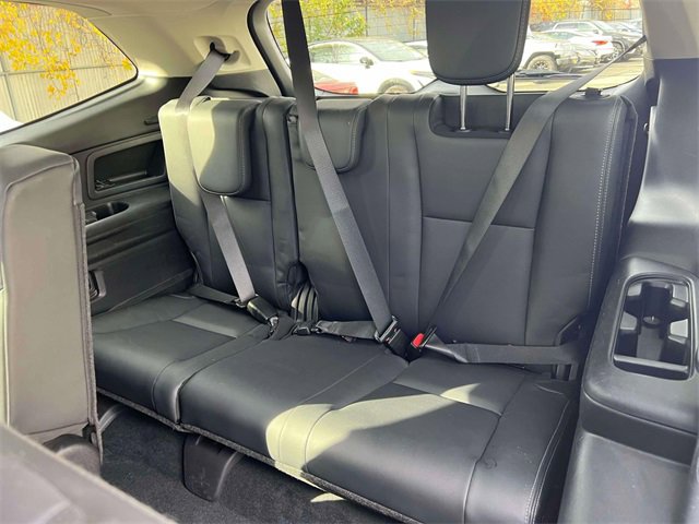 Used 2022 Subaru Ascent Limited w/ Popular Package #2A image 16