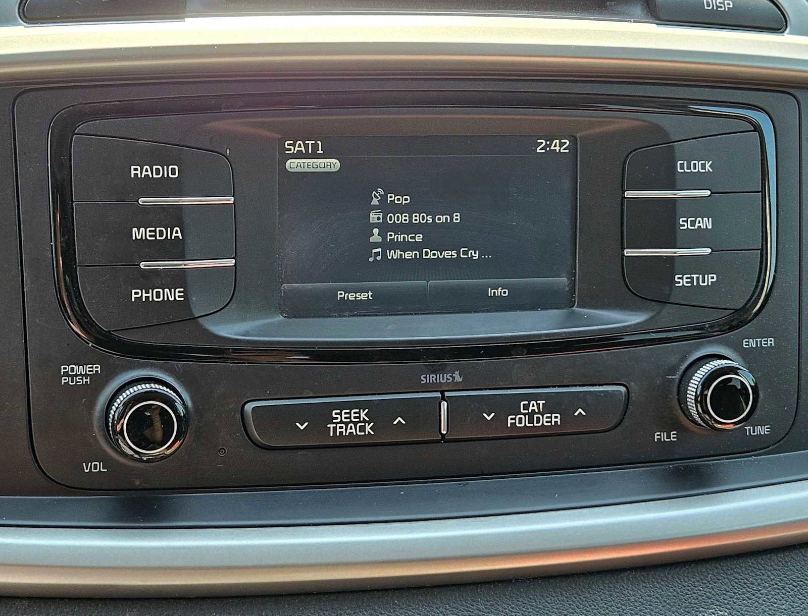 Used 2016 Kia Sorento LX image 22