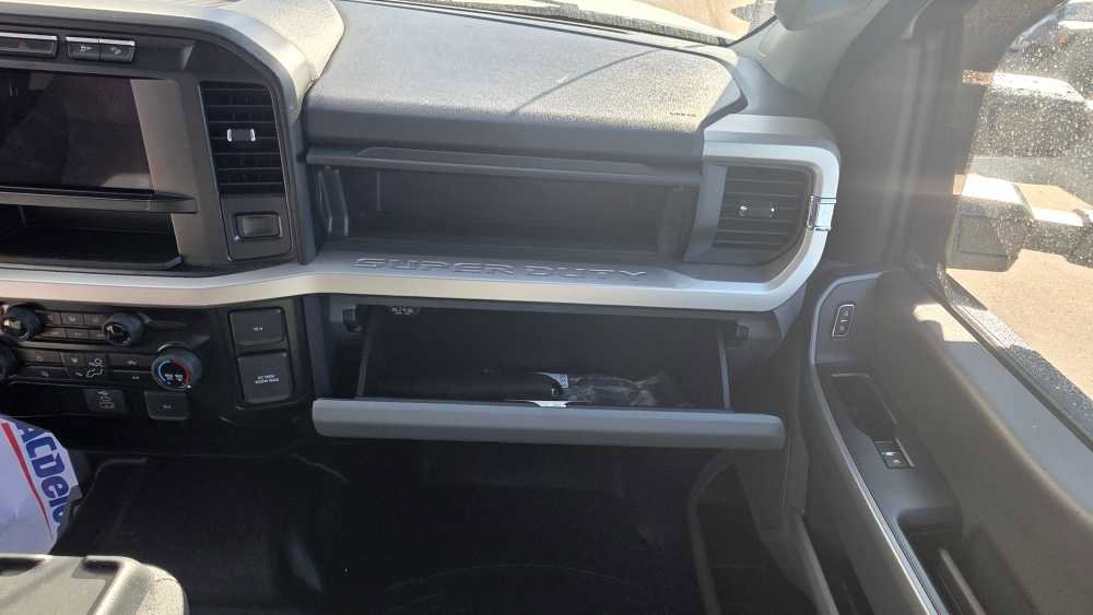 Used 2024 Ford F250 XLT w/ FX4 Off-Road Package image 17