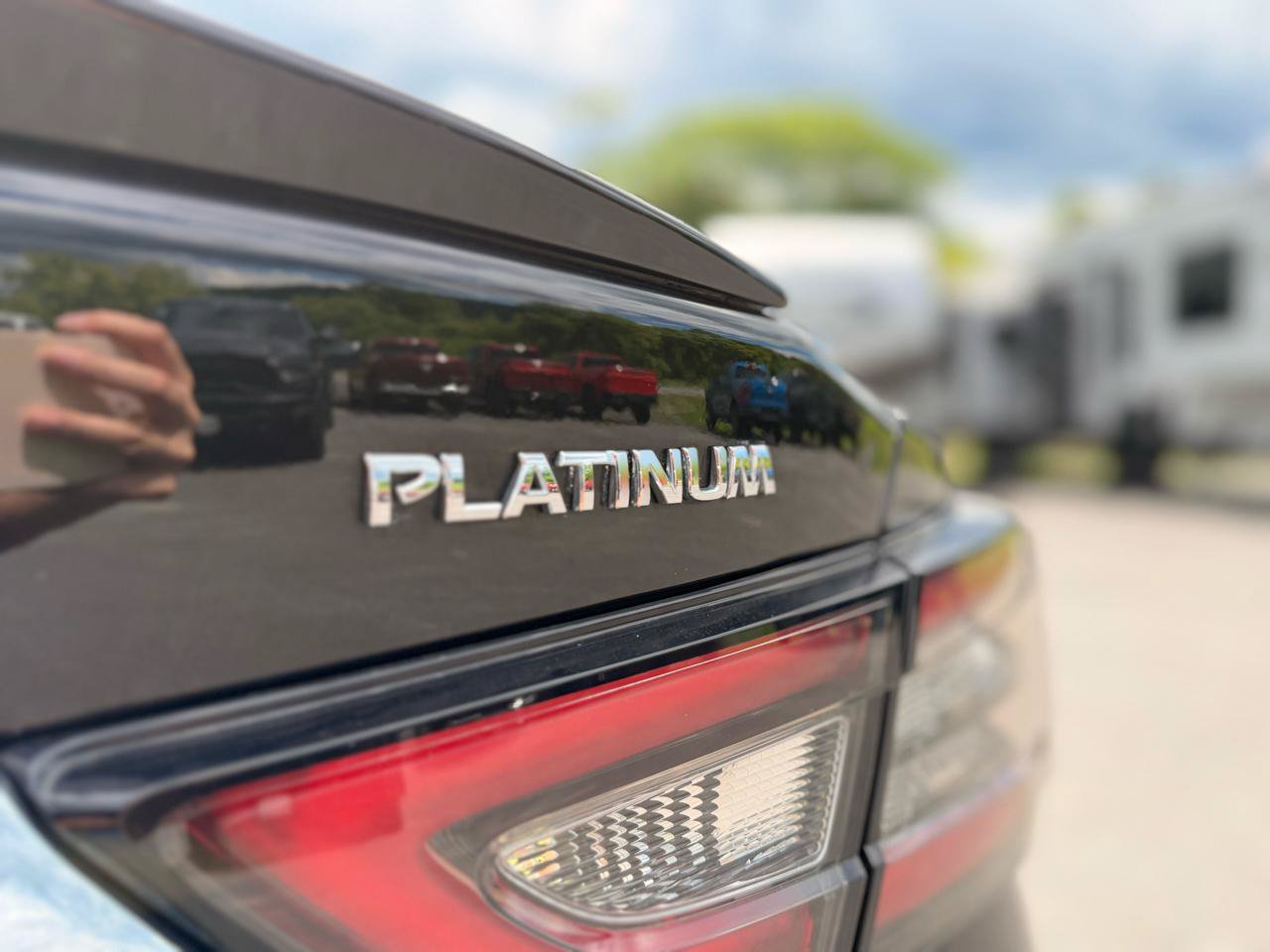 Used 2019 Nissan Maxima Platinum w/ Illumination Package FWD image 18